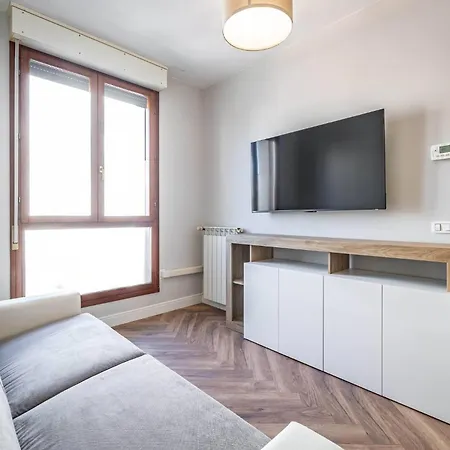 Yid Quiet With Parking Apartamento Florença